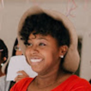 Meet your Posher, Desiree